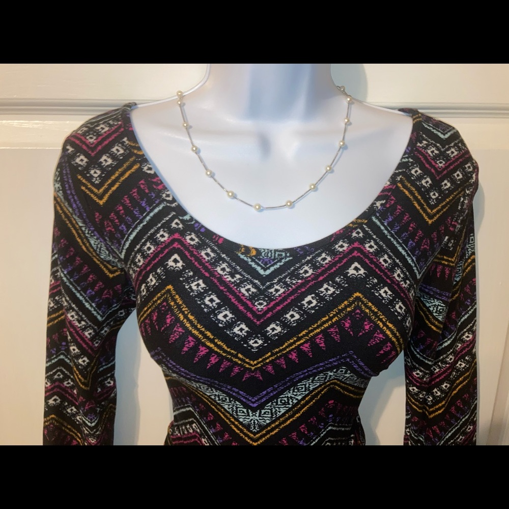 Hot Kiss Peplum Dress, Size Medium. - Picture 8 of 15